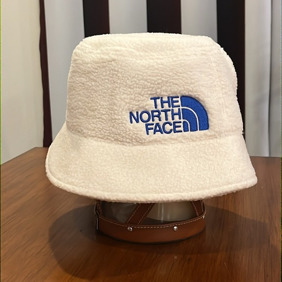The North Fleece Sherpa Fleece Bucket Hat Vintage White new Adult One Size - Picture 1 of 9